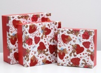 Коробка (21х21х9 см) Мишка с сердцем, 1шт.