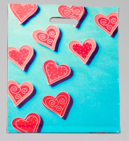 Пакет полиэтиленовый с вырубной усиленной ручкой (31*40см) Сердца в узорах, 1 шт.