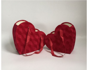 Коробка Сердце (29.3x24.8x10cm), Велюр, Красная, 1 шт.