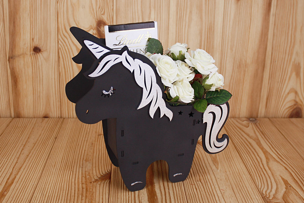 Подарочная упаковка (27,2*8,5*26,5) Единорог, большой МДФ 3мм, окрашен., оформл., Черный-серебро, 1