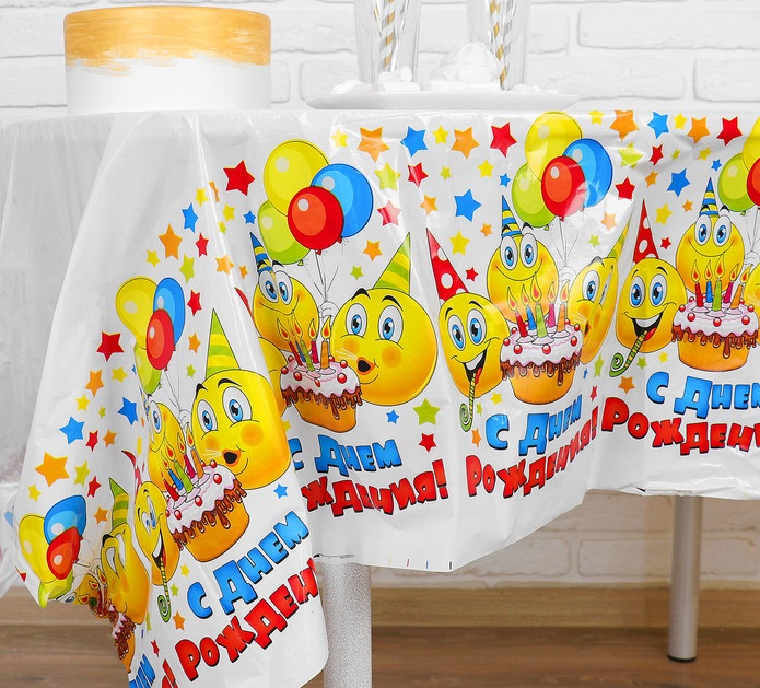 Скатерть полиэтиленовая (182*137см), С днем рождения, смайлы и тортик, 1 шт.