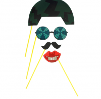 Набор аксессуаров для фотосессии на палочке, 4 предмета: каска, очки, губки, усы.