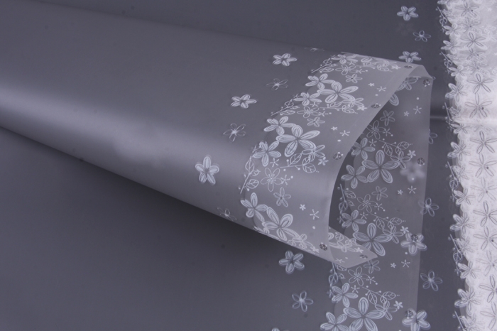 Пленка матовая (60х60см 50мкм) с цветочным орнаментом на кайме, графитовая, 1 шт.