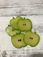 Муляж долька яблока, зеленый, 1 шт. 