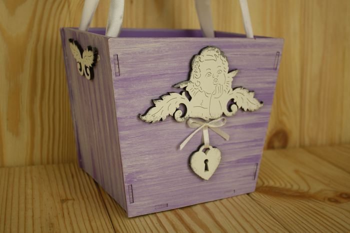 Подарочная упаковка с ангелом (16,5*12*14см), МДФ 3мм, окрашен. Сиреневый-белый, 1 шт.