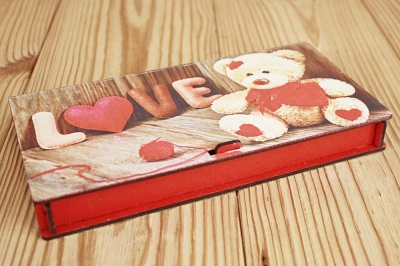 Купюрница (19*10,5*2,8 см), "Love" с мишкой, МДФ 3мм, УФ печать, окраш., оформл., Красный, 1 шт.