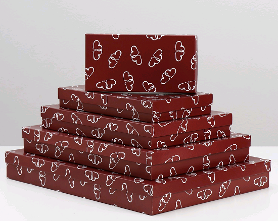 Коробка (30*20*4 см), Сердечки-скрепочки, 1 шт.