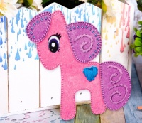 Набор для создания игрушки из фетра "Пони" с иглой, 1 шт.