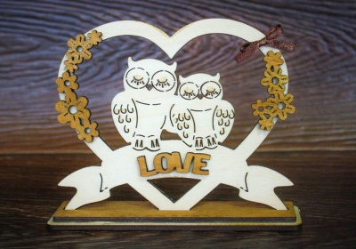 Сувенир (12*3*10см), "Совушки", в сердце, Фанера 3мм, окрашен. морилкой, оформл., Дуб, 1 шт.