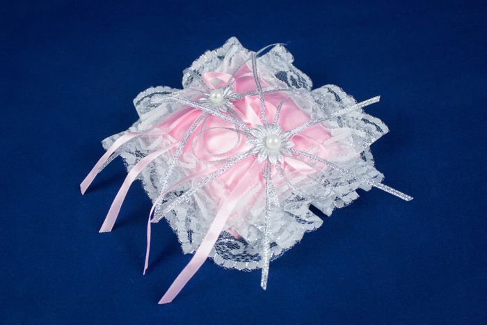 Подушечка под кольца с серебром, квадрат (18х23см) Розовый, 1 шт.