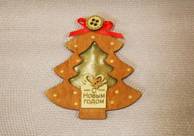 Сувенир-магнит (7*8см), "С Новым годом!", Фанера 3мм, окрашен. морилкой, оформл., Дуб-красный, 1 шт.