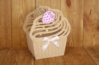 Подарочная упаковка (12*20,5*25см), Пирожное, МДФ 3мм, окрашен., Бежевый-белый, 1 шт. 