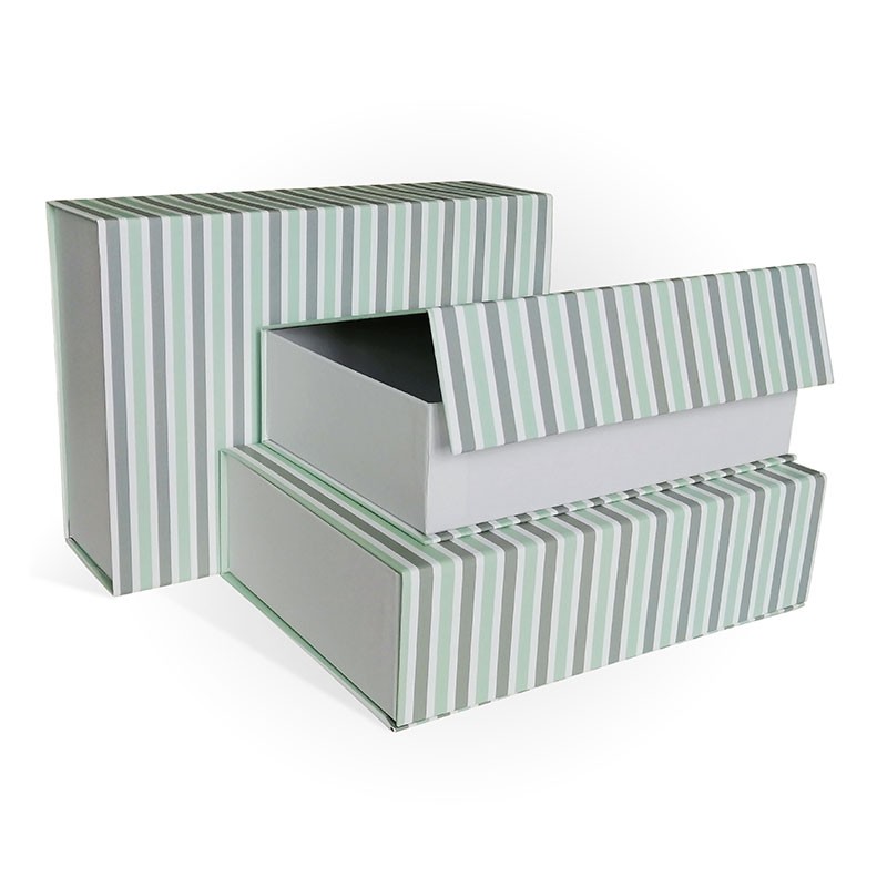 Коробка прямоугольная (25*17*7см), Звездный час, на магните с перекидной крышкой, 1 шт.