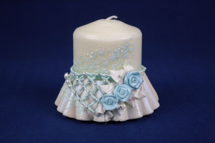 Свеча ручной работы толстая "Райская жизнь" (5,5х8см), Бело-голубой, 1 шт.