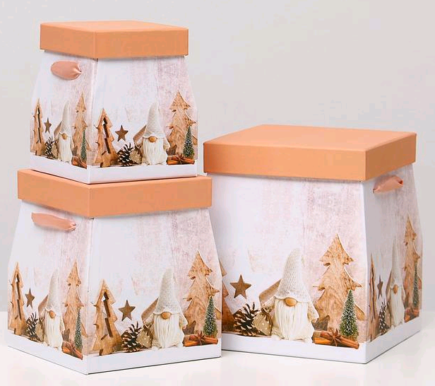 Коробка трапеция (14,5х14,5х18,5см), Гномик и ёлочки, 1 шт.