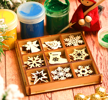 Набор заготовок для творчества (3*3см), «Снежинки и игрушки», 9 видов, 27 шт, 1 набор.