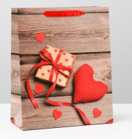 Пакет подарочный (26*32*12см), Подарок с сердечком, 1 шт. 
