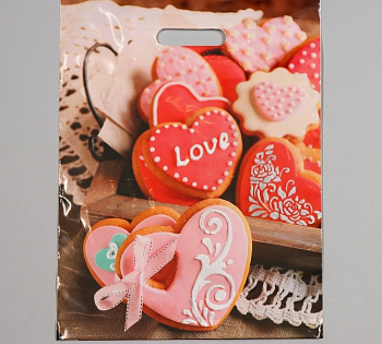 Пакет полиэтиленовый с вырубной усиленной ручкой (31*40 см) Сердца-пряники, 1 шт.