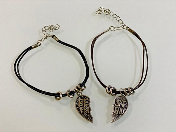 Браслет (пара) с кулоном (2,8*1,1см), разбитое Сердце, 1 шт.