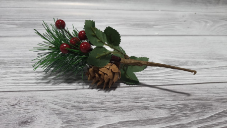 Веточка декоративная (16см), Сосна с декором, 1 шт.