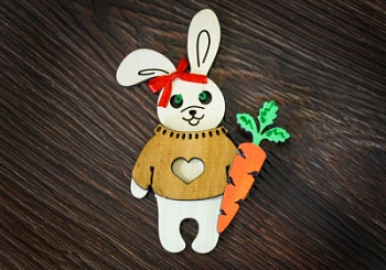 Сувенир-магнит, Зайка с морковкой (8*11см), Фанера 3мм, окрашен, Белый-красный, 1 шт.