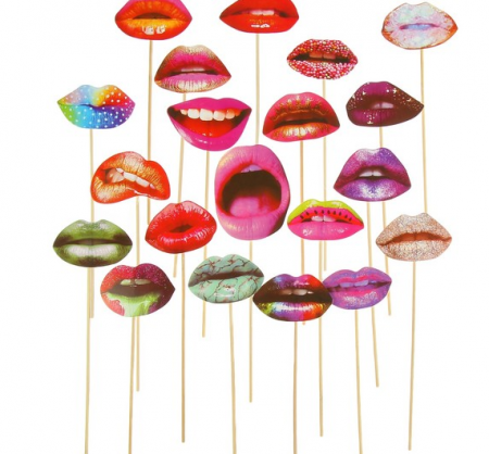 Карнавальный набор для фотосессии "Губы", 20 предметов.