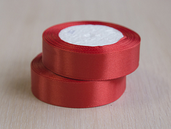 Лента атласная (2,5см*22,85м), Красная (26), 1 шт.