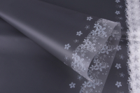 Пленка матовая (60х60см 50мкм) с цветочным орнаментом на кайме, серая, 1 шт.