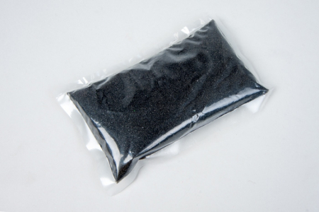 Песок кварцевый, черный, 200 гр.