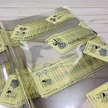 Пленка прозрачная (0,58*0,58м), Love is , Желтая, с цветным рисунком, 20 шт.