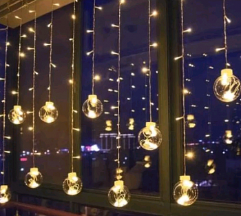 Светодиодная гирлянда (3*1м), С Фонариками и лампочками, 1 шт.